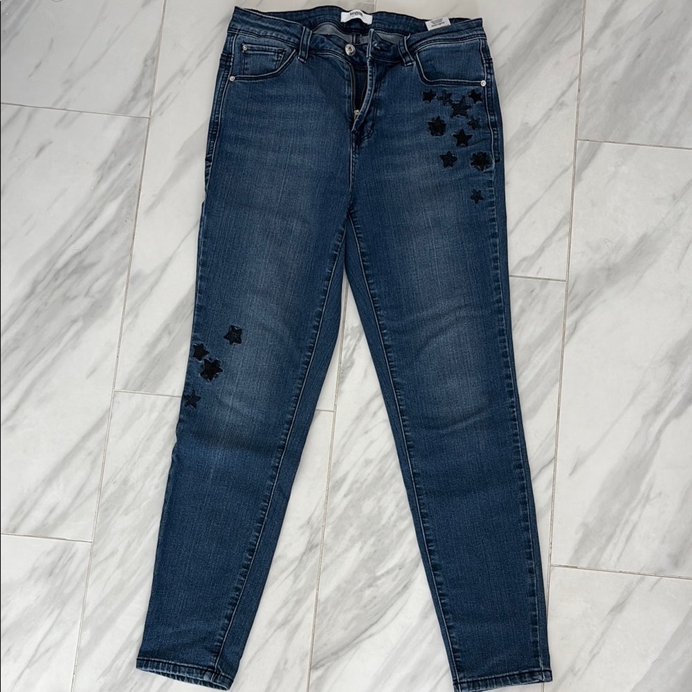 Kensie Blue Skinny Jeans with Black Floral Embroidery